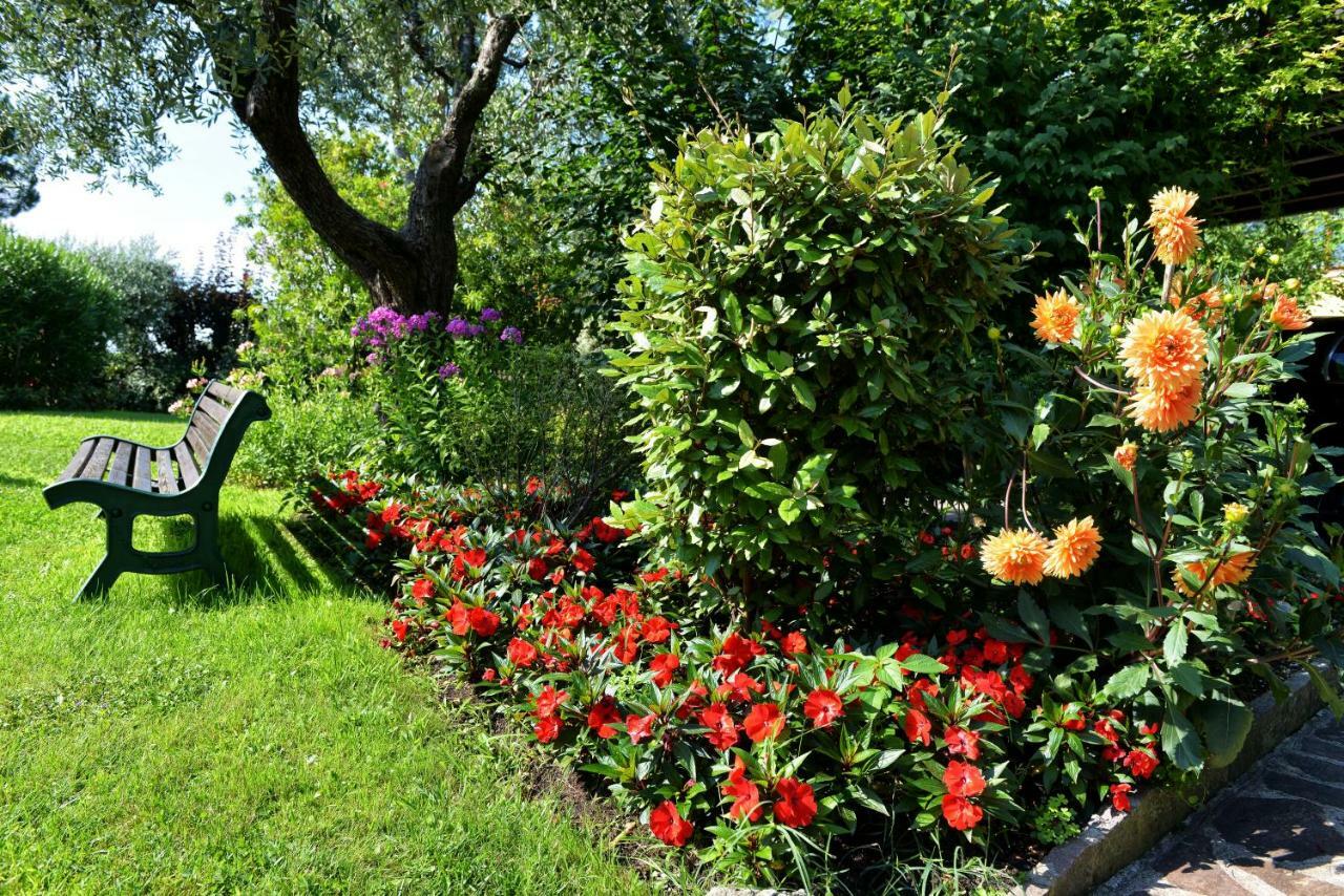 Casa Maria Lejlighed Manerba del Garda Eksteriør billede